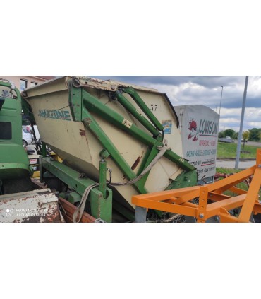 TRINCIA AMAZZONE PER TRATTORE SERIE  GH CON RACCOLTA E SCARICO ALTO