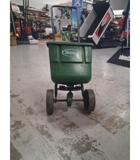 SPANDICONCIME E SEMI SCOTTS EASY GREEN CENTRIF. C/RUOTE KG.5-9