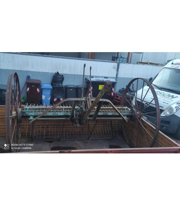 RASTRELLINA TRAINATA 1.80 MT CON RUOTE,REGOLAZIONE ALTEZZA MANUALE