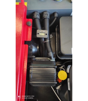 DISTRUGGIERBA  BLUE BIRD RADIOCOMANDATO CONTROLLO REMOTO MODELLO FM 24-70,CINGOLATO,MOTORE BENZINA 12CV,TAGLIO 70 CM,AVANZAMENTO